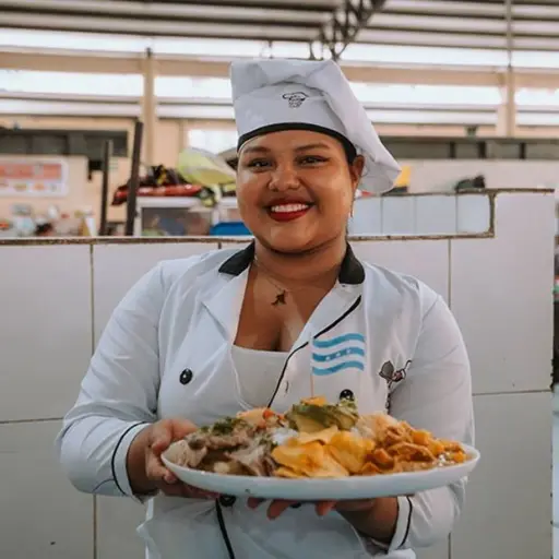Mercado Central conmemoró los 491 años de Fundación de Guayaquil con gastronomía y folclore