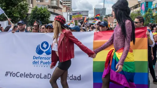 La historia de Carlina revela una realidad que aún enfrentan personas trans dentro de sus propios hogares