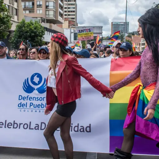 La historia de Carlina revela una realidad que aún enfrentan personas trans dentro de sus propios hogares