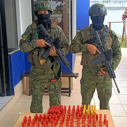 Quinindé: operación militar en el Mercado Central deja munición decomisada y un aprehendido