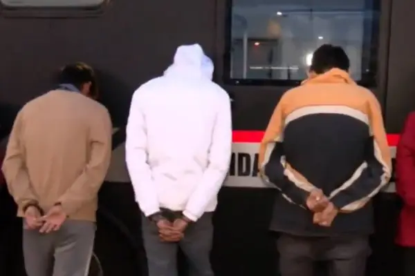 Entre los detenidos constan tres ciudadanos extranjeros anunciaron las autoridades. ,Foto: Policía Nacional