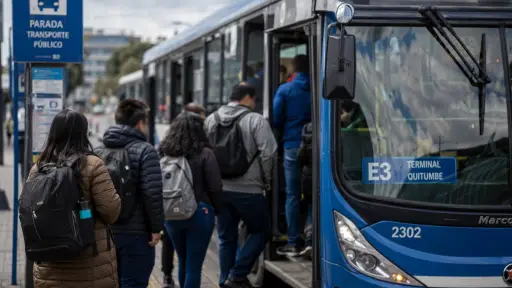 Lo que falta para definir si el pasaje de bus en Quito subirá a USD 0,40