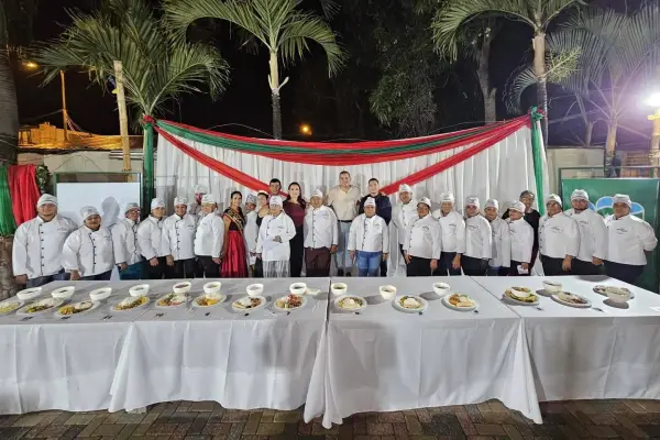 Emprendedores y restaurantes del cantón Bolívar ofrecen distintas preparaciones de tonga durante la feria gastronómica en Calceta. ,El Diario