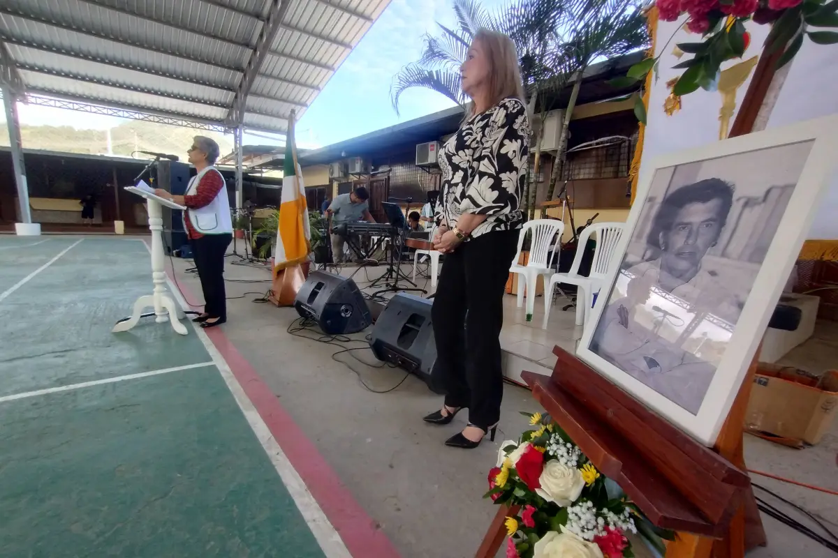 El homenaje realizado al poeta Horacio Hidrovo Peñaherrera, Miguel Cedeño