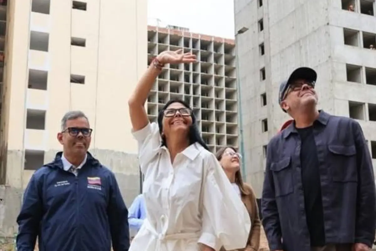 Gobierno venezolano impulsa proyectos habitacionales para damnificados por los sismos, Internet