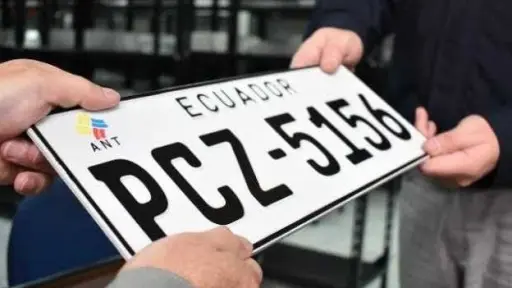 ¿Aún circula con placas provisionales? La AMT ya comenzó una nueva entrega en Quito