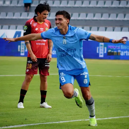 Con doblete de Franco Posse, Macará se impone a Deportivo Cuenca y ratifica su quinto lugar
