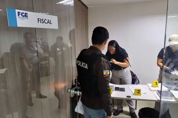 Fiscalía General allana despacho de fiscal vinculado al caso de \