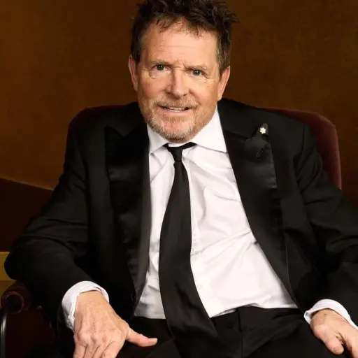 Michael J. Fox lleva 35 años enfrentando el Parkinson y aún no piensa retirarse de la pantalla: “La actuación prolongó mi vida”