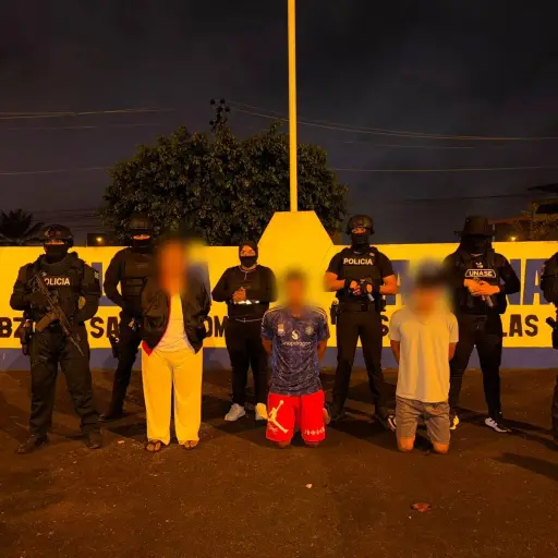 Santo Domingo: UNASE aprehende a tres presuntos implicados en un caso de extorsión