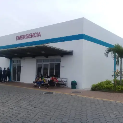 Un joven de 27 años permanece en estado crítico tras sufrir un choque frontal de tránsito en El Carmen