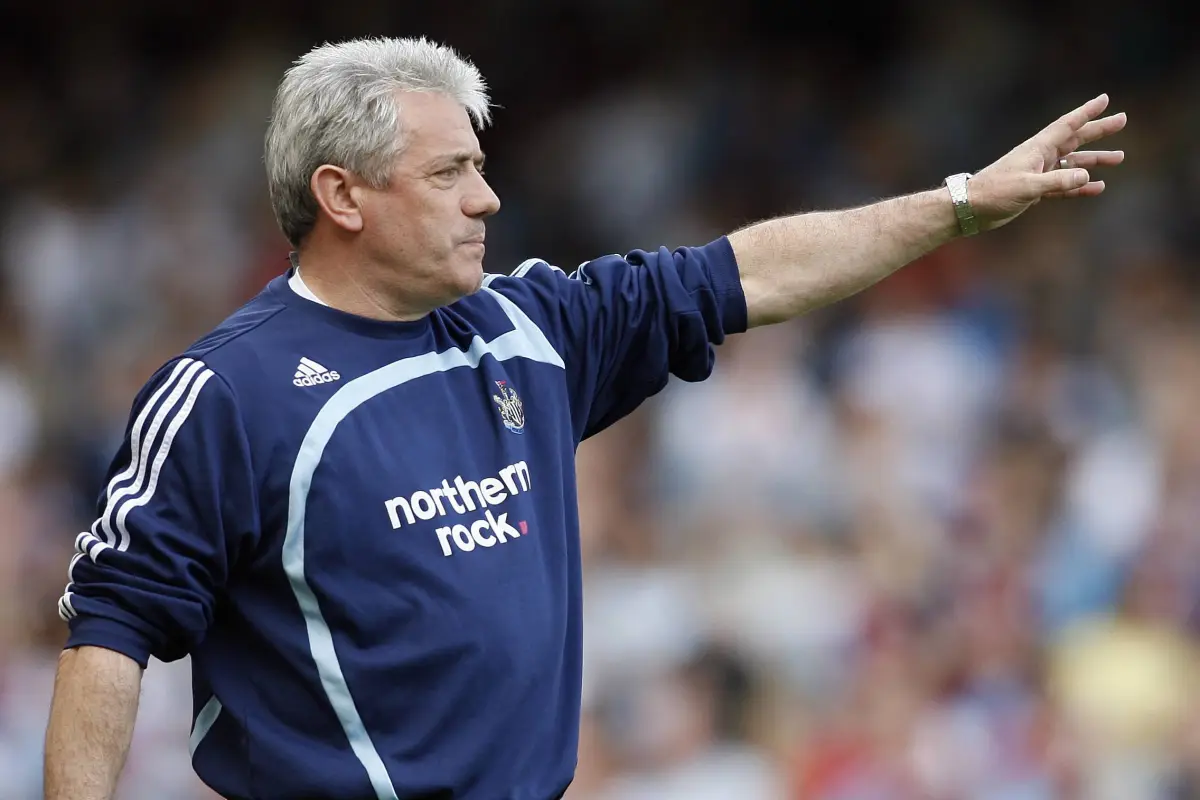 Kevin Keegan dirigiendo al Newcastle durante un partido de Premier League contra el West Ham, el 26 de abril de 2008. (Archivo)., GLYN KIRK / AFP