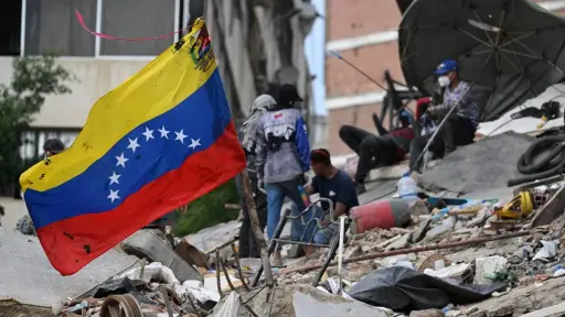 Oposición venezolana propone un plan de reconstrucción para La Guaira inspirado en el modelo de Japón