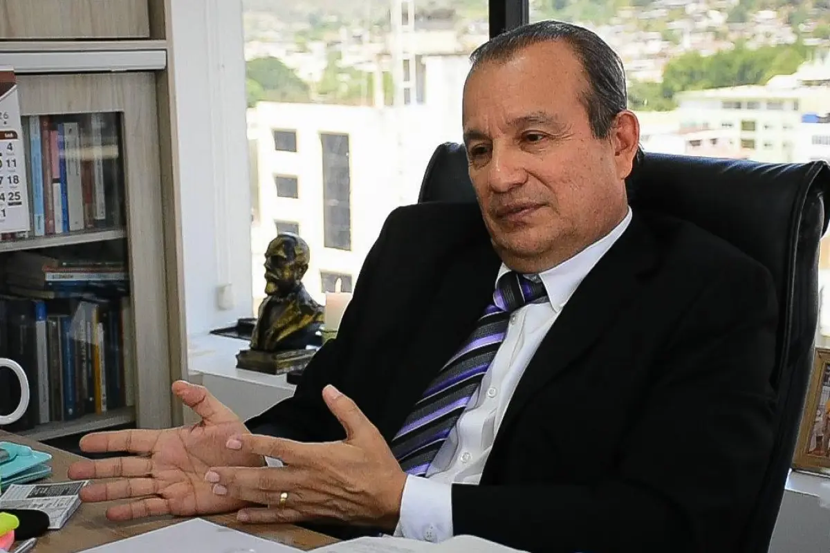 Roosevelt Cedeño, parte de la defensa legal del alcalde Javier Pincay., El Diario