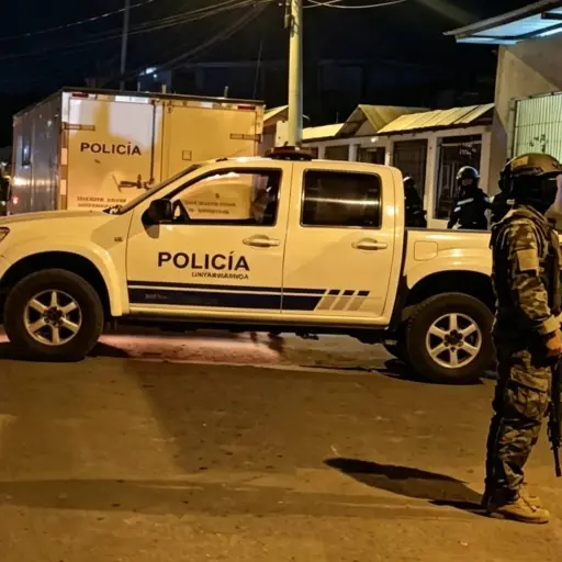 Una mujer es asesinada en plena calle luego de un doble crimen