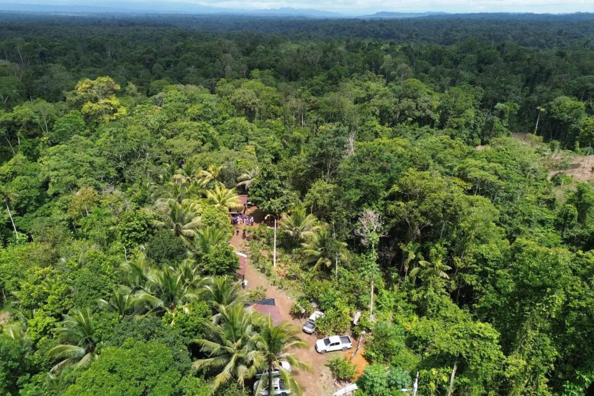 Comunidad Awá La Ceiba accede a red eléctrica permanente tras inversión pública de 30 000 dólares