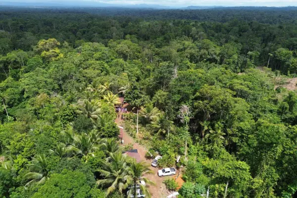 Comunidad Awá La Ceiba accede a red eléctrica permanente tras inversión pública de 30 000 dólares