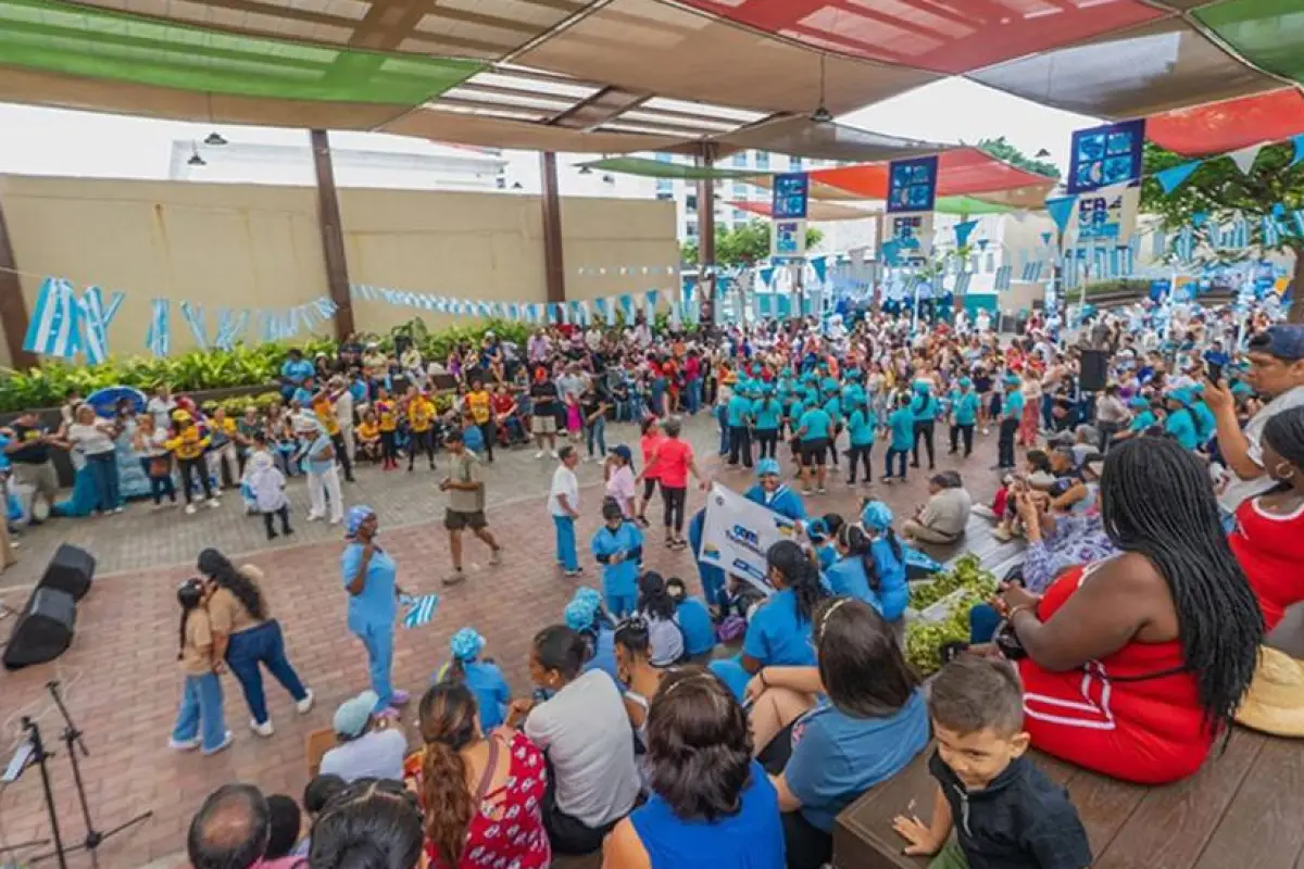 DASE EP desarrolló jornada cultural y eligió a la Reina Guayaquileña DASE 2026 en Ruta Centro