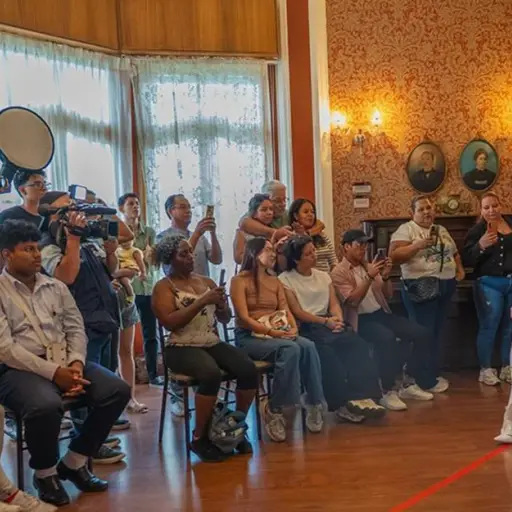 Diseñadores presentaron colecciones basadas en la historia del cacao en Guayaquil