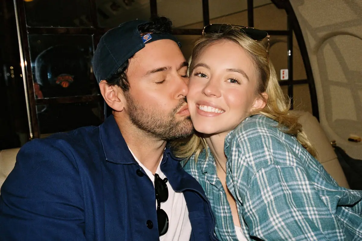 Sydney Sweeney junto a Scooter Braun durante su estancia en Australia., Redes sociales