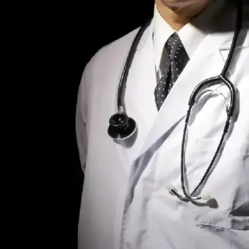 Tribunal de Loja condena a exmédico a seis años y ocho meses de prisión por abuso sexual