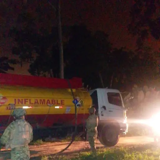 Quinindé: militares localizan tanquero con 4.000 galones de combustible durante operación de control