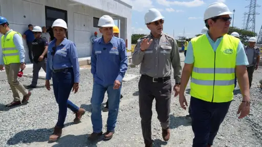 Autoridades inspeccionan el Sistema Las Orquídeas, que ya registra una avance del 80 %