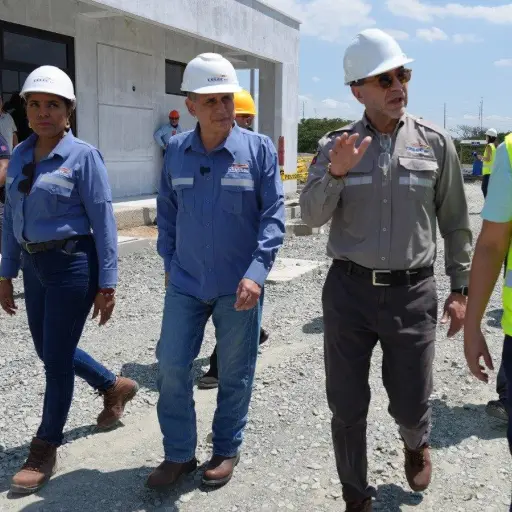 Autoridades inspeccionan el Sistema Las Orquídeas, que ya registra una avance del 80 