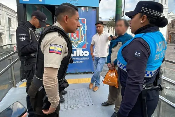 La Policía participó en el operativo. ,Cortesía