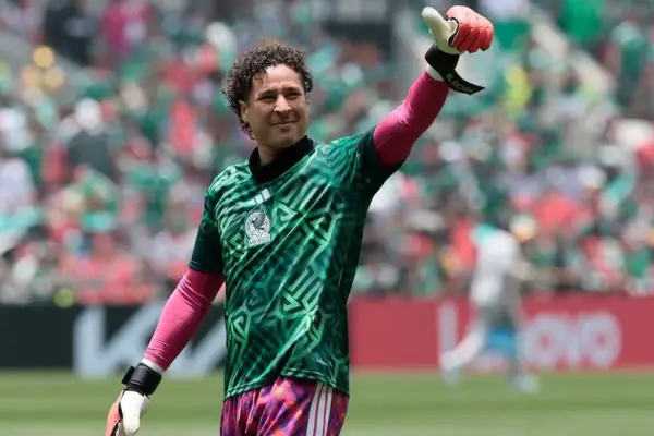 Guillermo 'Memo' Ochoa cuelga los botines y se retira del fútbol profesional luego de más de 20 años de carrera. ,Foto: Agencias