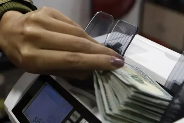En el sistema financiero nacional de Ecuador las operaciones se desarrollan en dólar americano