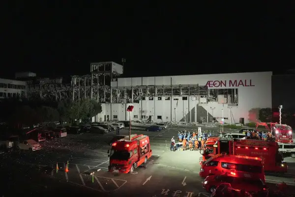 El centro comercial AEON Mall Kumamoto que colapsó tras el terremoto.
